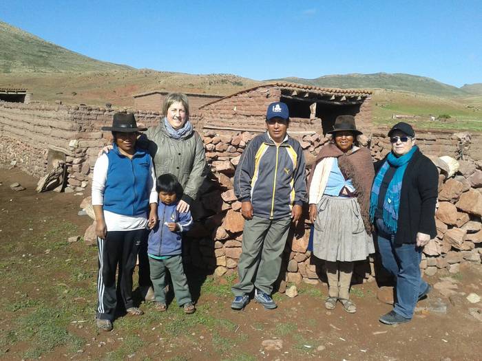 Euskadiko eta Boliviako baserriko emakume elkarteen lana argitara