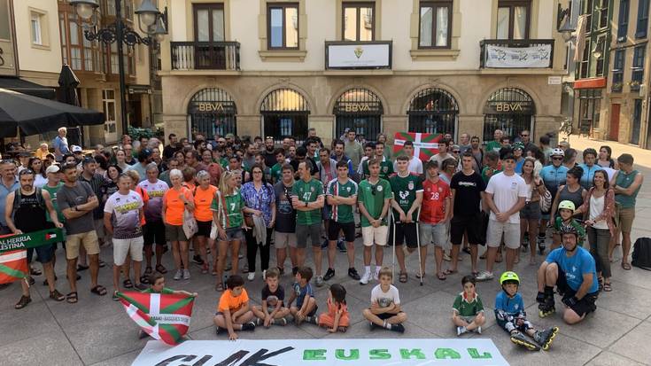 Argazki jendetsu isila, euskal selekzioa ozen aldarrikatzeko
