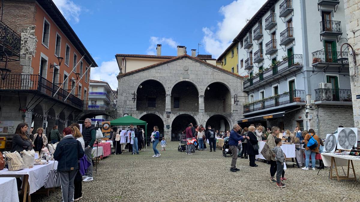 Artisau azoka egingo dute bihar Zestoan, Gazte Asanbladak antolatuta