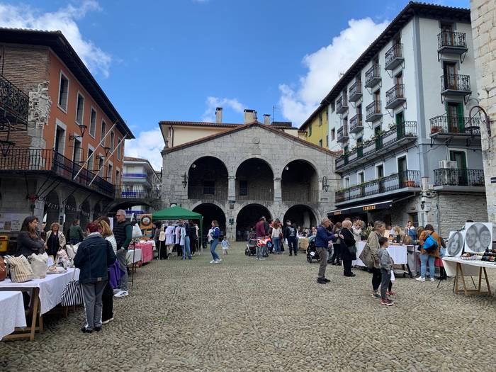 Artisau azoka egingo dute bihar Zestoan, Gazte Asanbladak antolatuta
