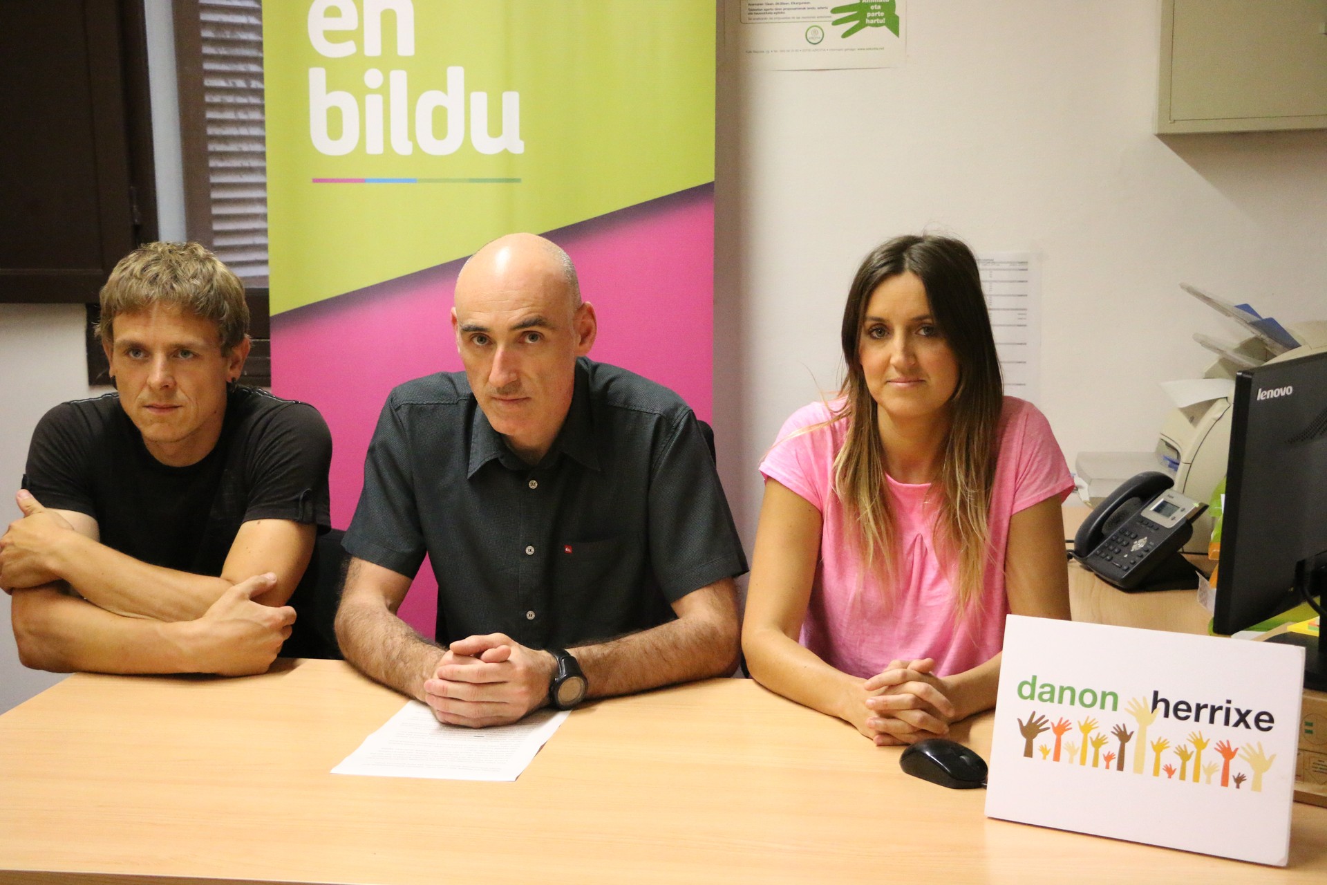 EH Bildu: «Zaborren arduragabekeria larriaren arduradunak Javier Zubizarreta eta bere gobernua dira»
