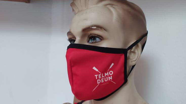 Arraun Elkarteko maskarak salgai jarri dituzte