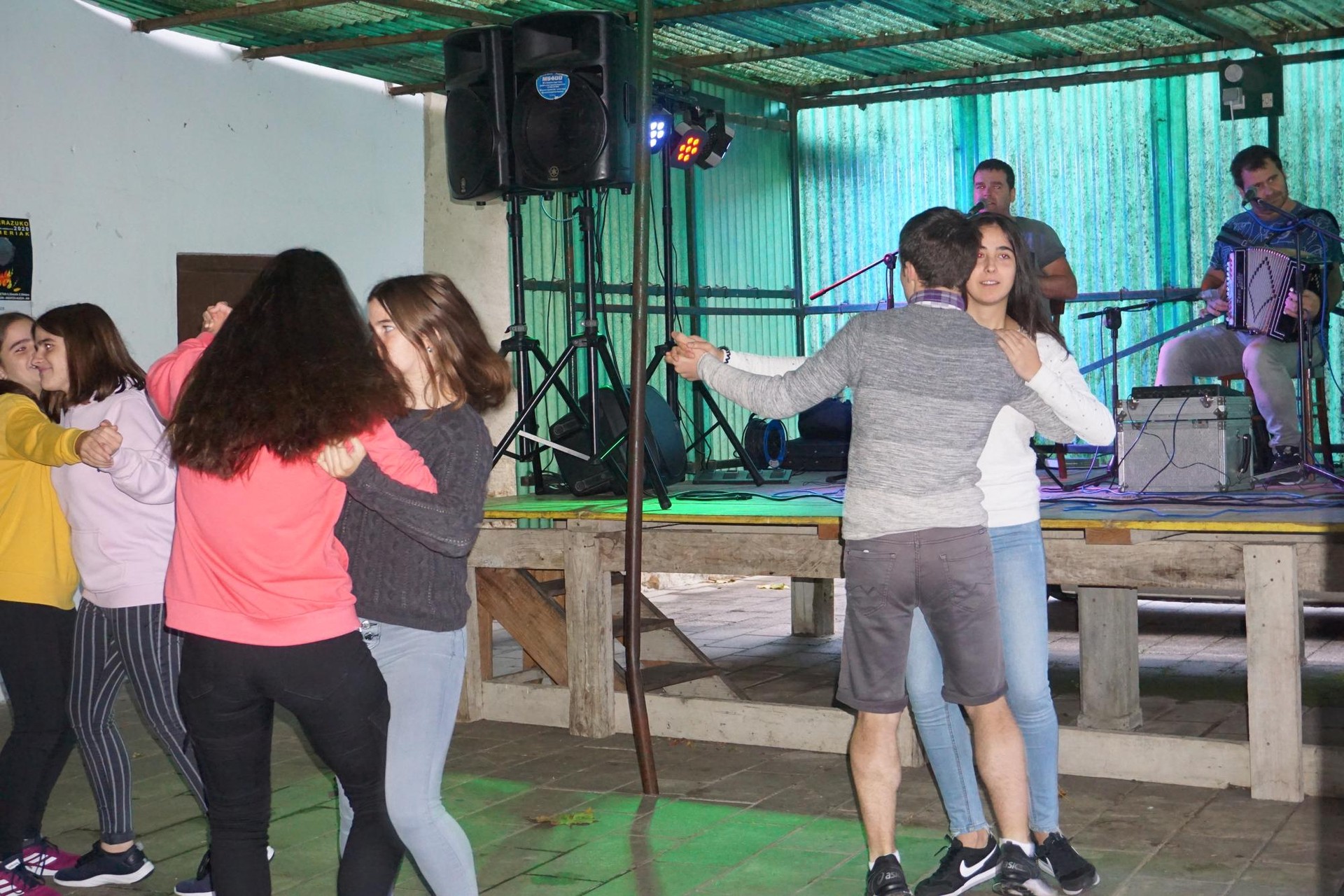 Bi asteren ondoren, bueltan da erromeria Aristerrazun