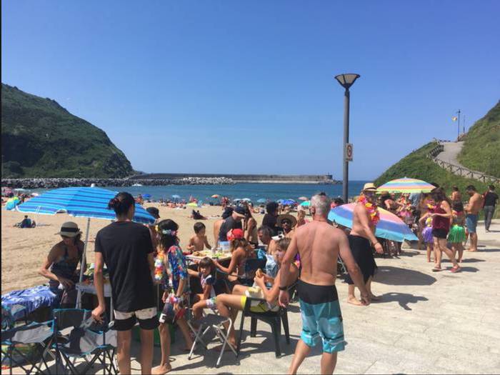 Orioko Surf Taldeak "Beach Opening Party" festa antolatu dute udari hasiera emateko
