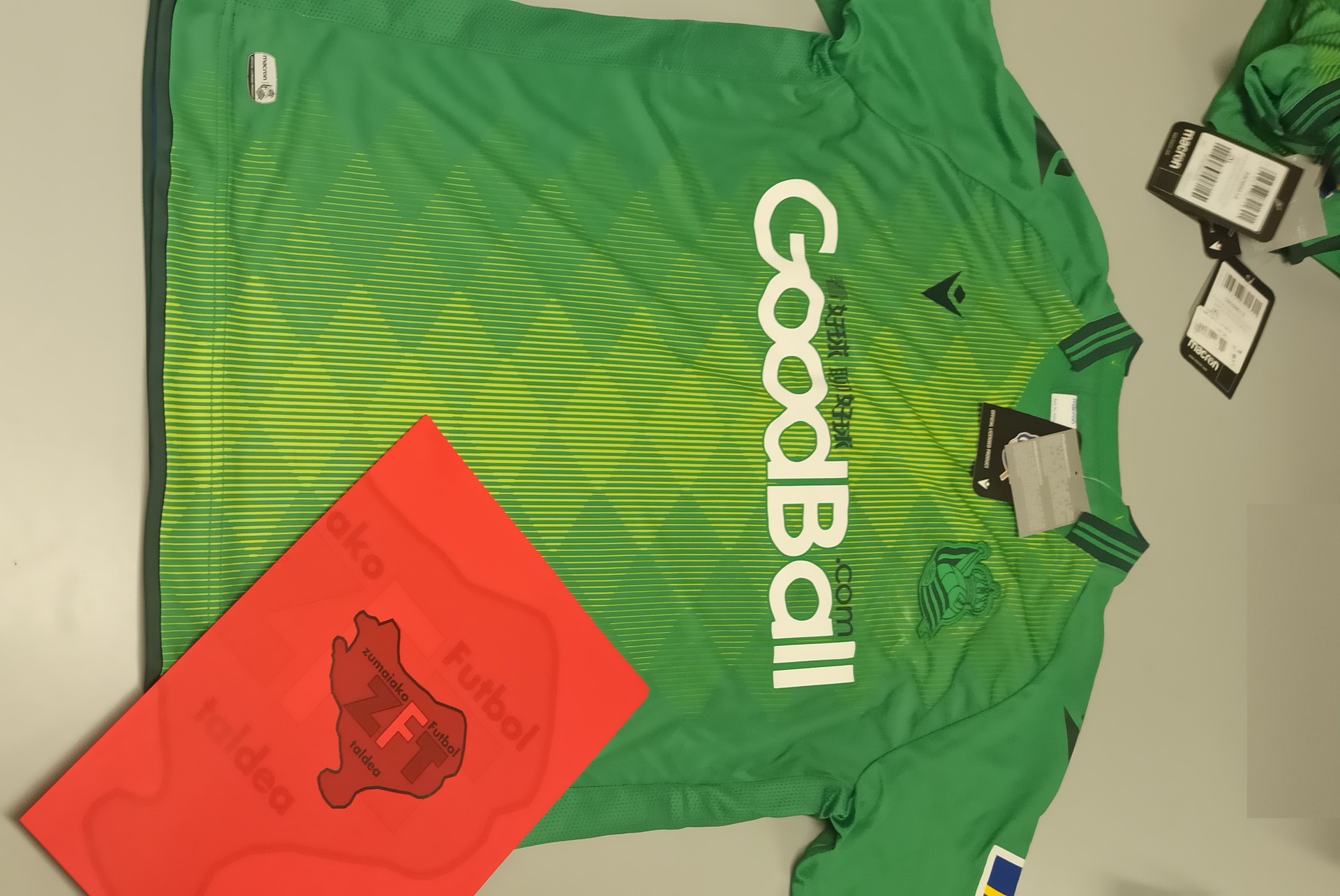 Zumaiako Futbol Eskola Taldeko gabonetako zozketa