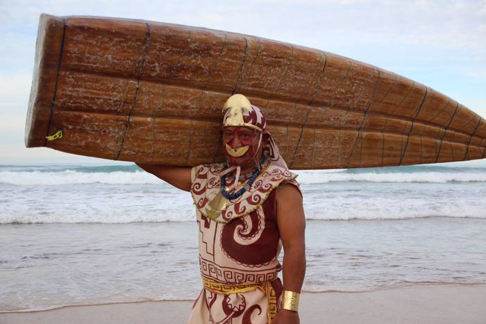 Barruko ahotsari jarraika