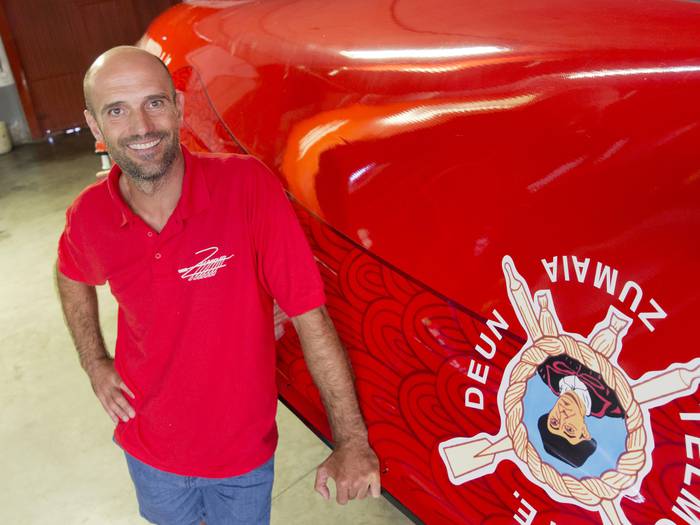 Gonzalez de Txabarri: “Arraunak badu zerbait, probatzen duenak jarraitu egiten du”