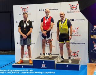 Joseba Saies Alzuak zilarrezko domina eskuratu du Open British Rowing txapelketan