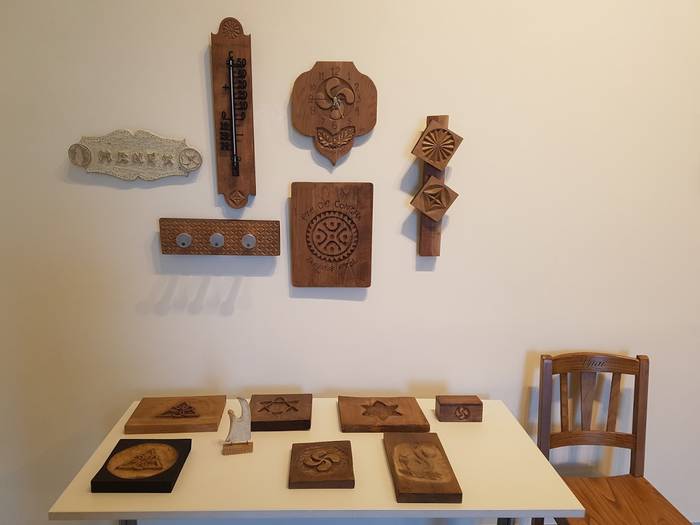 Ate irekiak, egur taila eta haurrentzako oinarrizko pintura ikastaroetan