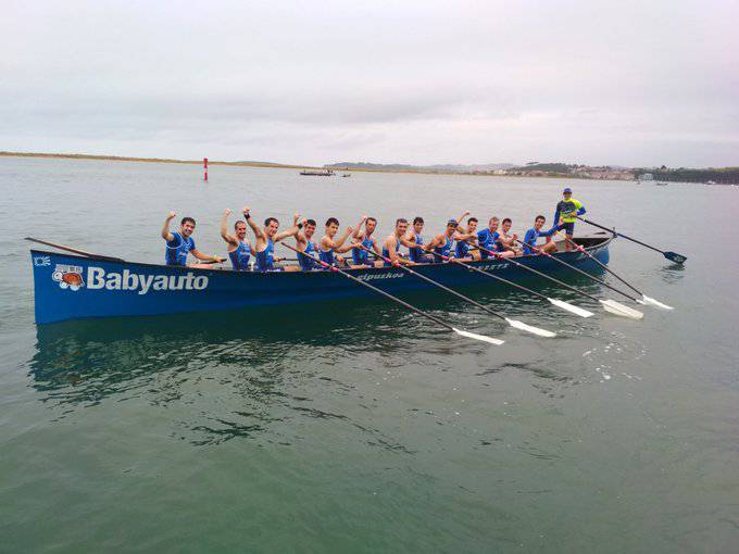 Zarauzko Arraun Elkarteak igoerarik eta jaitsierarik gabeko liga egitea jarriko du mahai gainean