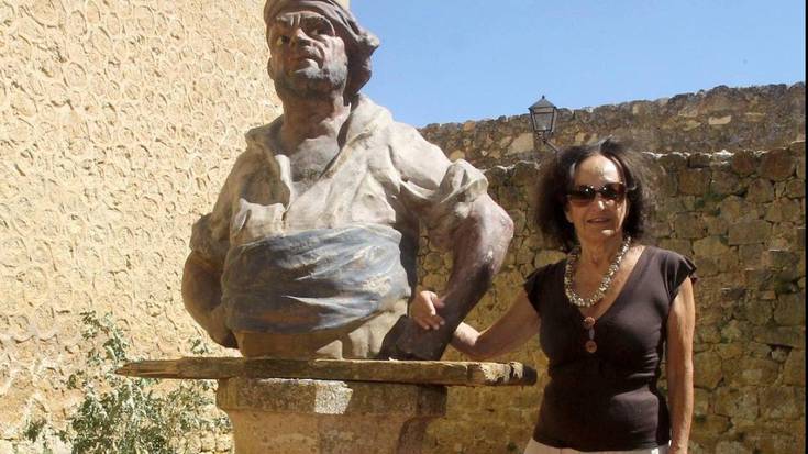 Maria Rosa Suarez-Zuloaga hil da