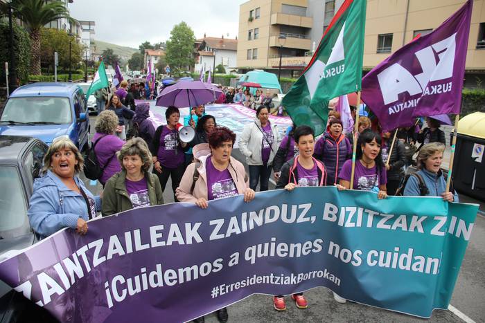 Lapiko protesta deitu du gaurko Gaurgeroa-Duintasunak, osasun murrizketak salatzeko