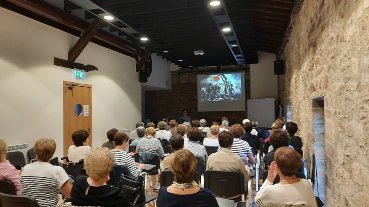 Hasi da literatura, artea eta historia lantzeko ikastaroa