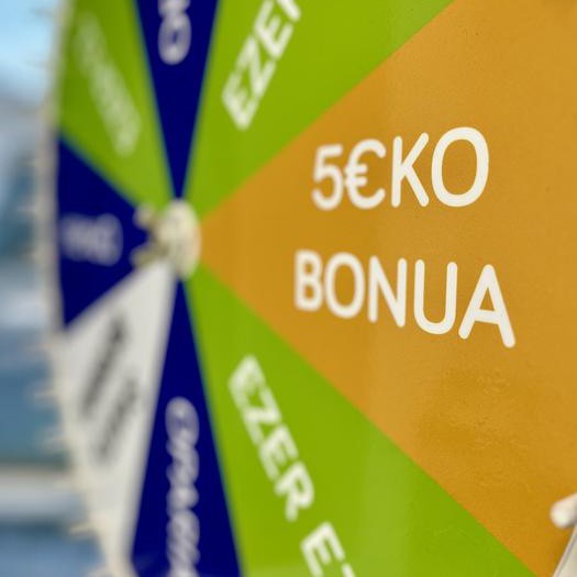 Erruleta solidarioa egingo du Arkupek larunbat goizean plazan