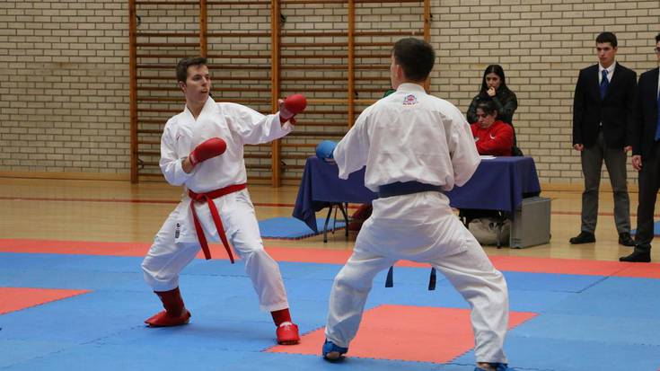 Gipuzkoako senior mailako karate txapelketa jokatu dute Elkargunean