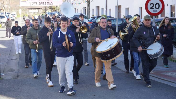 Festa egun borobila ari dira ospatzen gaur Iraetan