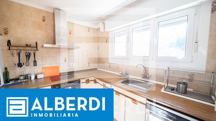 Alberdi Inmobiliaria: hiru logelako etxebizitza Ipintza auzoan