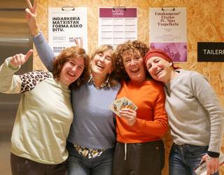 Vanessa Arbelaitzek eta Maite Egañak irabazi dute Emakumeon Etxeko mus txapelketa