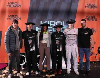 Txikia IV.a, Fernandez de Barrena, Urra eta Ainitze Zumeta nagusi, Kirol Herri txapelketaren finaletan