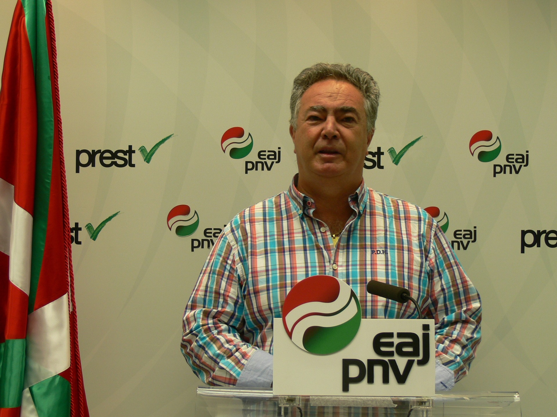 ORIOKO EAJ-PNVk SEI LAN TALDE OSATU DITU MODU ZUZENEAN HERRITARREKIN KEZKAK PARTEKATU ETA EKARPENAK JASOTZEKO