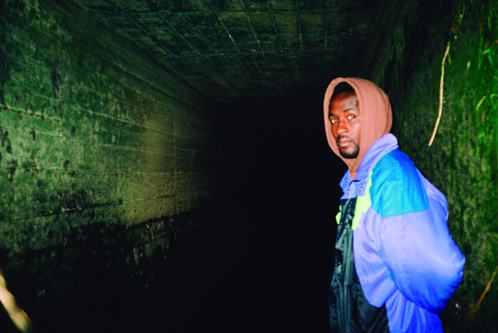 Sambou Diaby: "Drama handi bat egin nahiko nuke, beltzen etiketa horietatik kanpo dagoena"