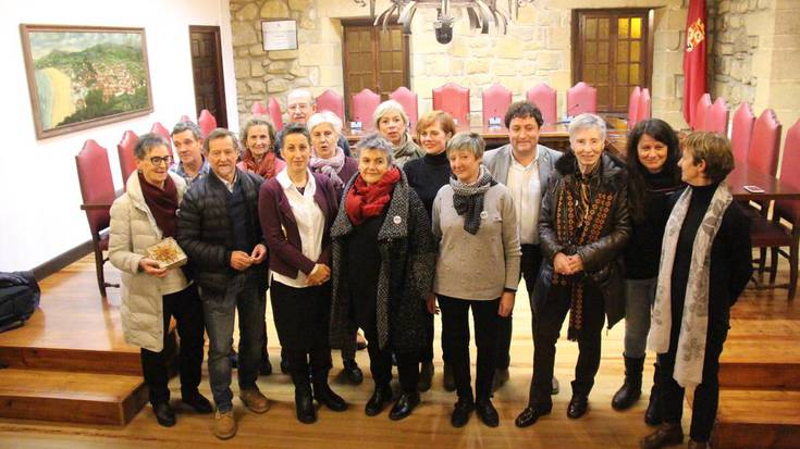 Mintzalagun taldeetako bidelagunek jaso dute Euskai saria