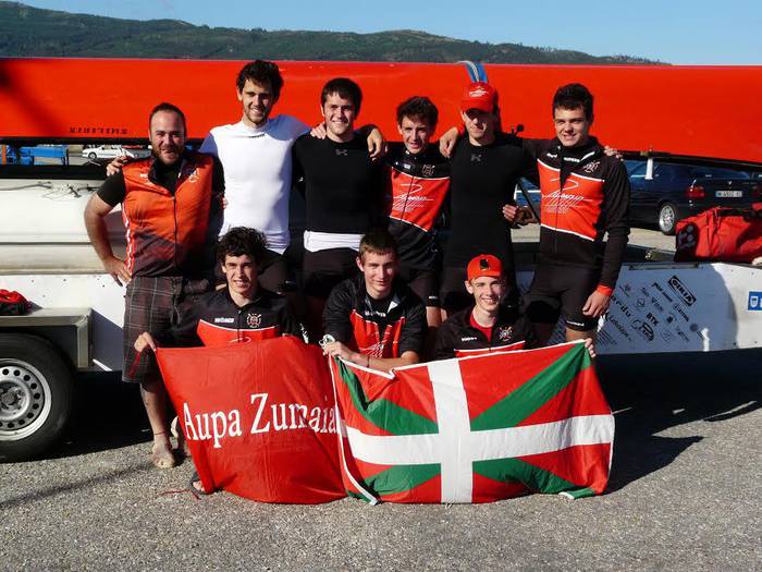 Zumaia seigarren Mutrikuko estropadan