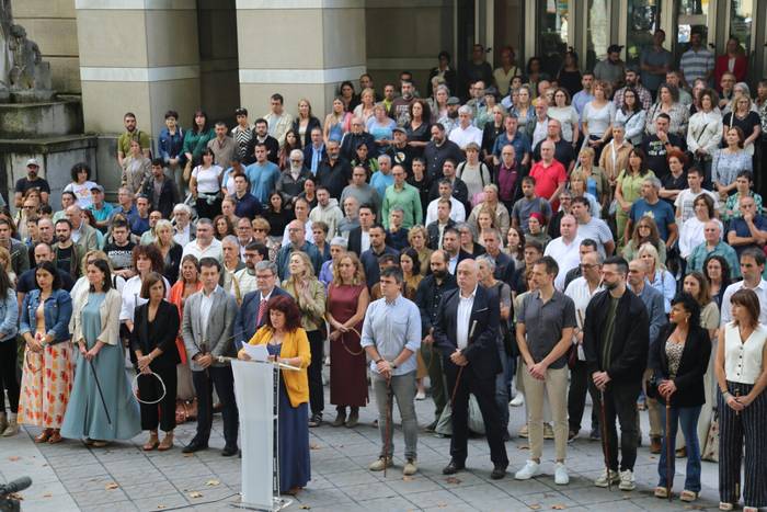 "Euskararen defentsan" Bilbon egindako agerraldian izan dira Azpeitiko udal ordezkariak