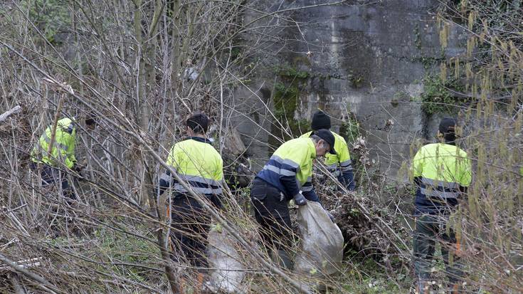 Apirileko Uztarria aldizkariaren aurrerapena: Urola ibaiaren garbiketa