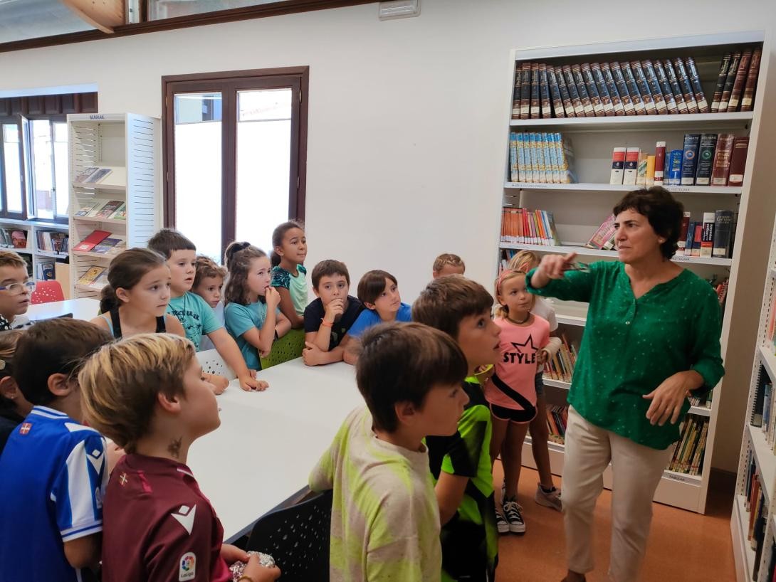 LH3koak herriko liburutegian izan dira
