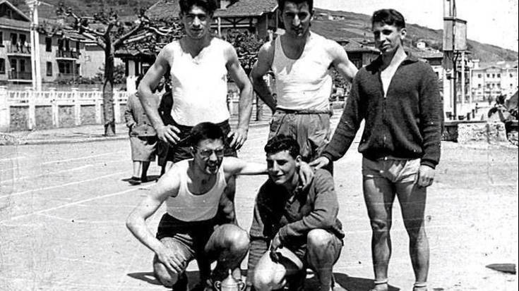 Luis Mari Aizpurua hil da, Zumaiako korrespontsala