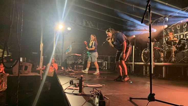 Kolore biziak eta musika doinuak, bihar Kuadrilla egunean