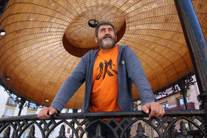 Telmo Esnal: "Gauzak kontatzeko modu bat da dantza, eta hori unibertsala da"