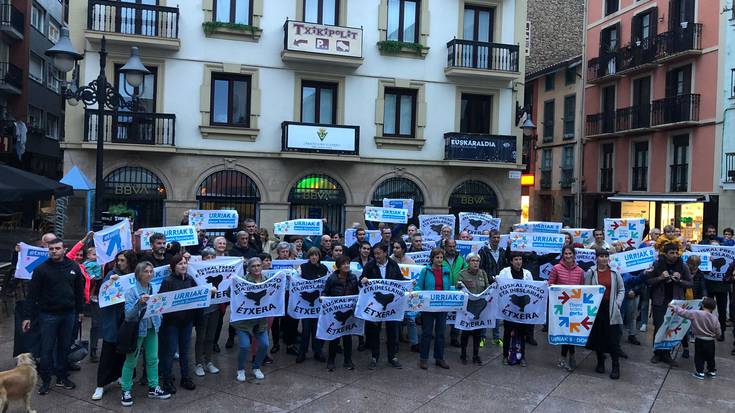 Zarauzko Sarek urriaren 8an Donostian egingo duten mobilizaziora deitu ditu herritarrak