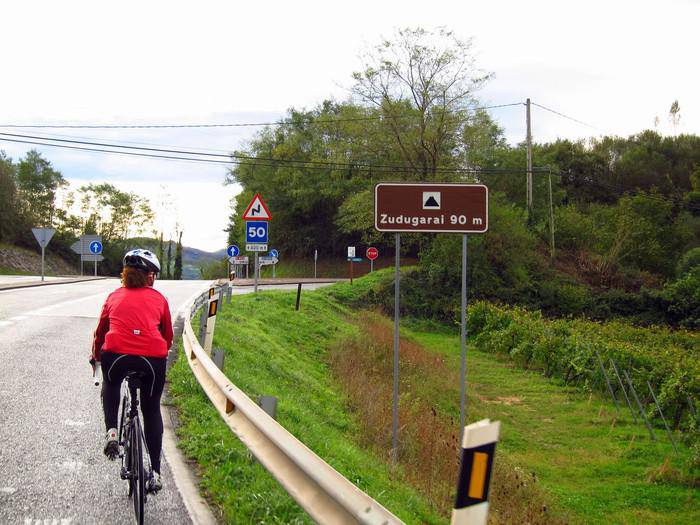 Orio eta Zarautz arteko N-634 errepidea, semaforo bidez kontrolatua