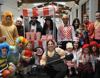 Aterkipean baina mozorro giro ederrean dabiltza azkoitiarrak