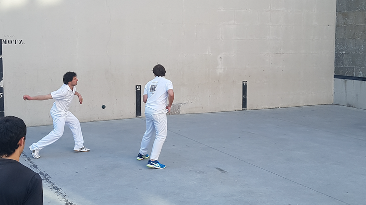 Esku pilota txapelketako hirugarren jardunaldia jokatuko da gaur