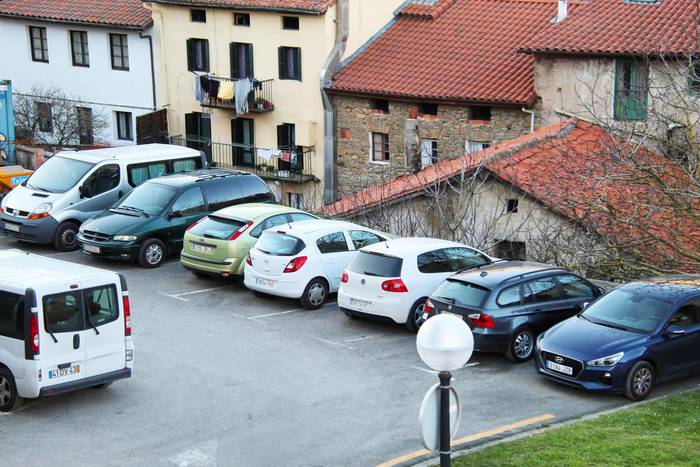 Getariako EAJk bere poza agertu du aparkalekuen inguruko proposamena aintzat hartu delako