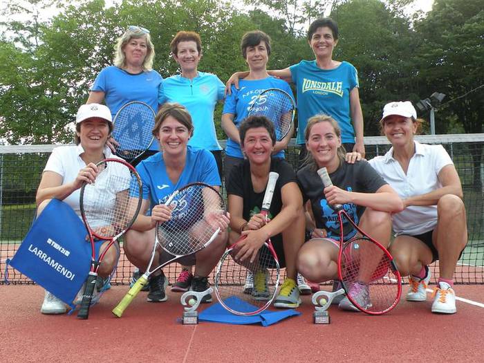 Emakumeen Banakako Tenis Txapelketako finalak jokatu dituzte Azkoitian