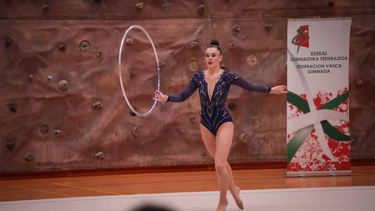 Gimnastika erritmikoko taldekako Euskadiko Txapelketa eta Euskadiko Oinarrizko Kopa jokatu dituzte kiroldegian