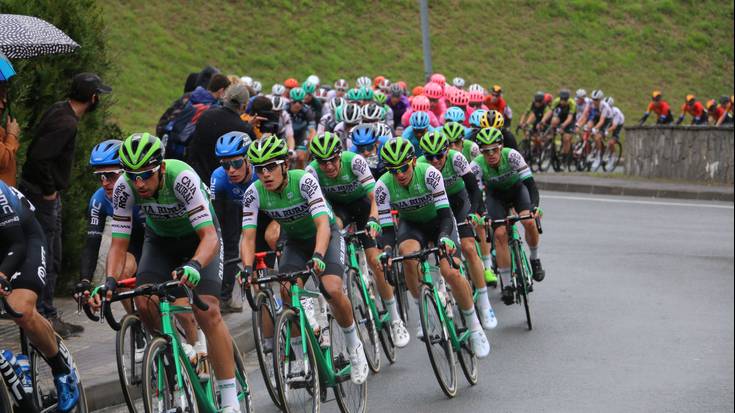 Espainiako Vueltako lehen etapa eskualdetik pasatu da