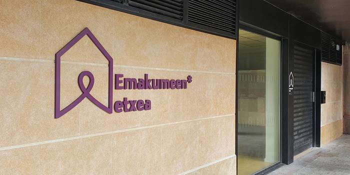 EH Bilduk parte hartze aktiboaren aldeko kudeaketa proposamena egin du Emakumeen Etxerako