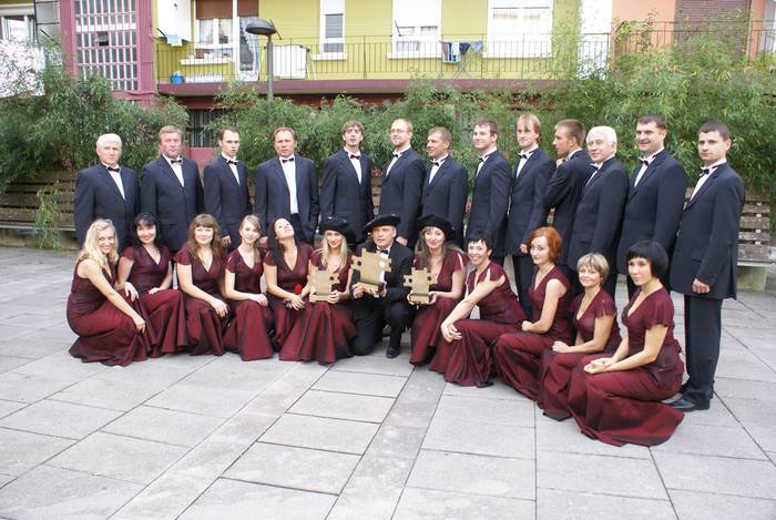 Nazioarteko Ahotsen lehenengo kontzertua, gaur iluntzean