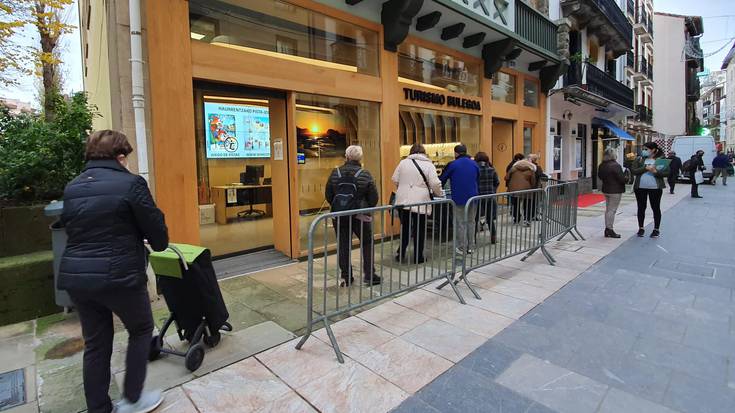 Ahitu dira 2021eko egutegiak