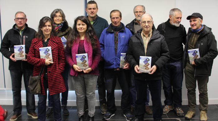 Iñurritzako hegaztiak ezagutzeko gidaliburua kaleratu du Arkamurkak