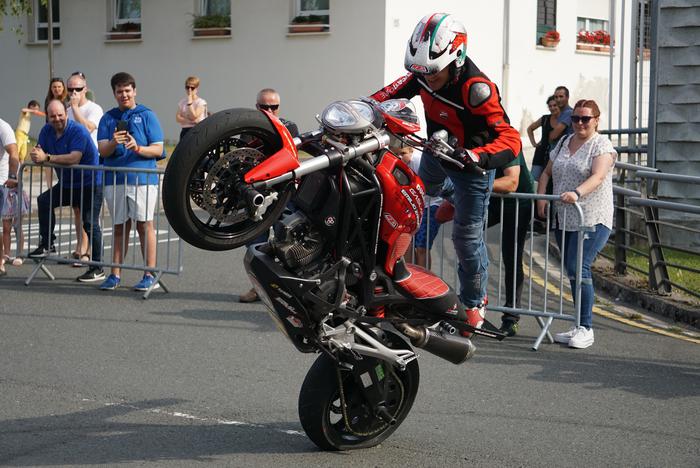 Sekula baino motozale gehiagok parte hartu dute Bikers Urola Kostak antolatu duen topaketan