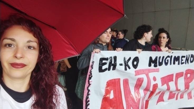 Eskubideak izateko bidea urratuz