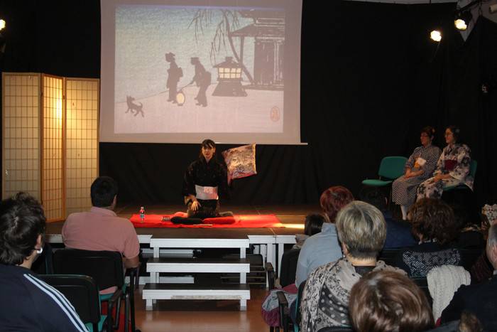 Rakugo japoniarra eskaini zuten atzo Orioko Kultur Etxean