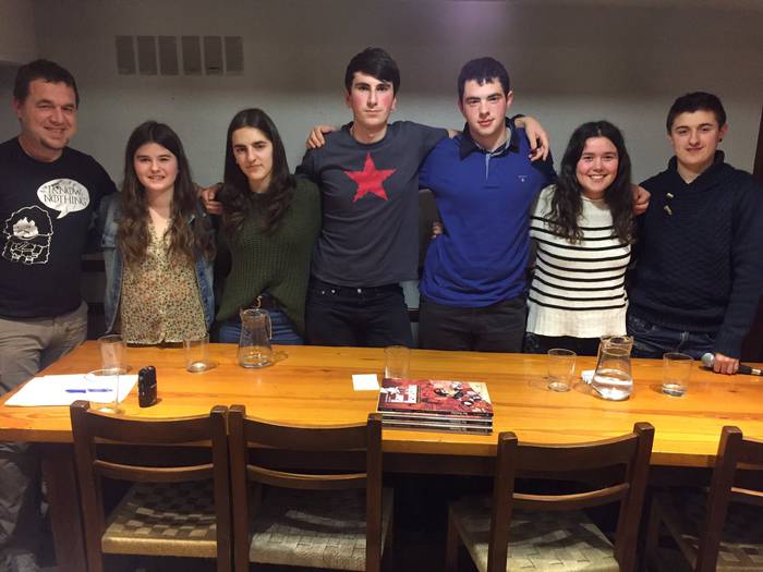 Uxue Alkortak Gipuzkoako Eskolarteko Bertsolari Txapelketako bigarren kanporaketa irabazi du