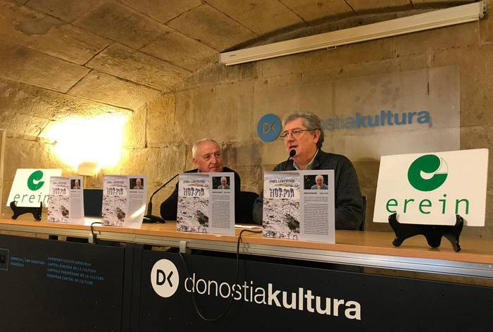 Bideoa: Anjel Lertxundiren 'Horma' eleberriaren aurkezpen ekitaldia